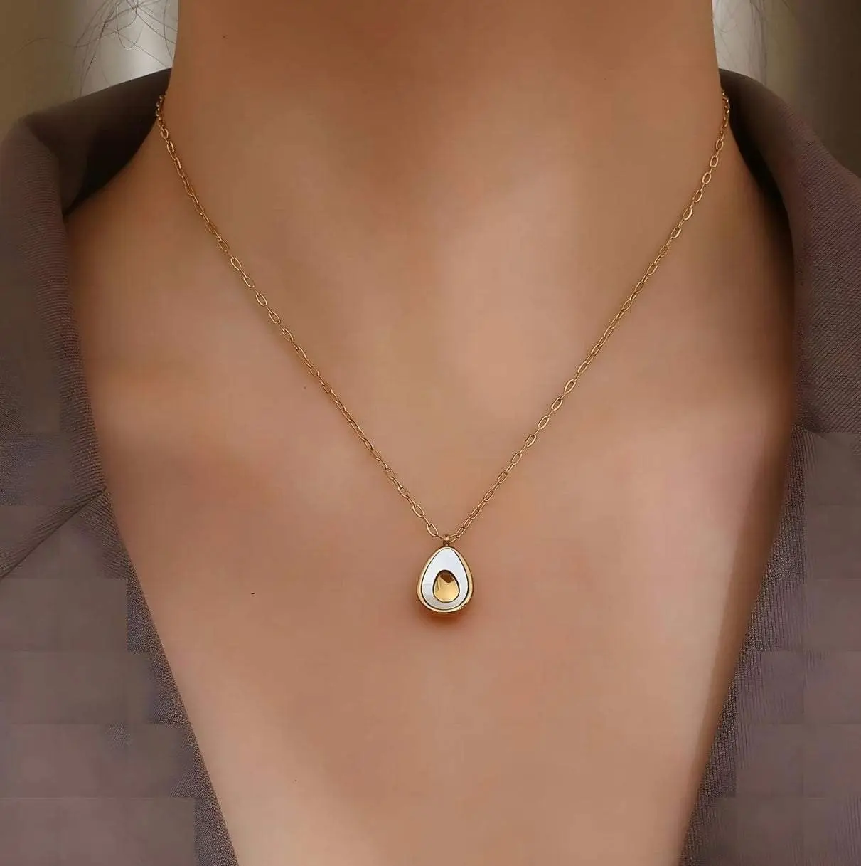 18K GOLD PLATED "AVOCADO" NECKLACE, INTENSITY Perfect Wear