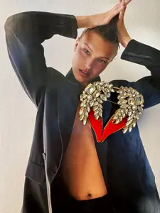 Rhinestone  Red Heart Brooch - Fashion Accessory