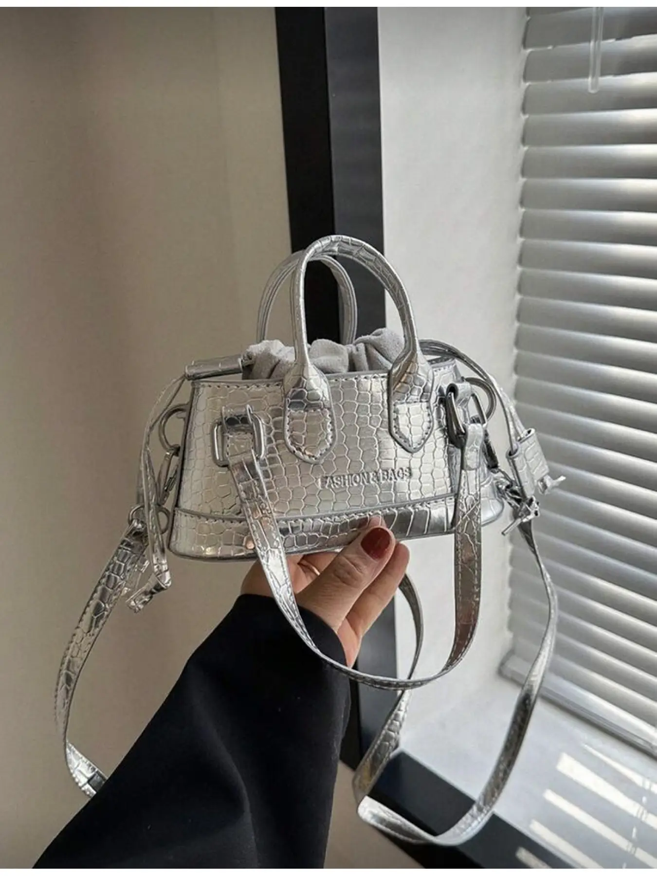 Mini Fashion Women Casual Trendy Bag Crocodile Embossed Fashionable Handbag Crossbody Bag