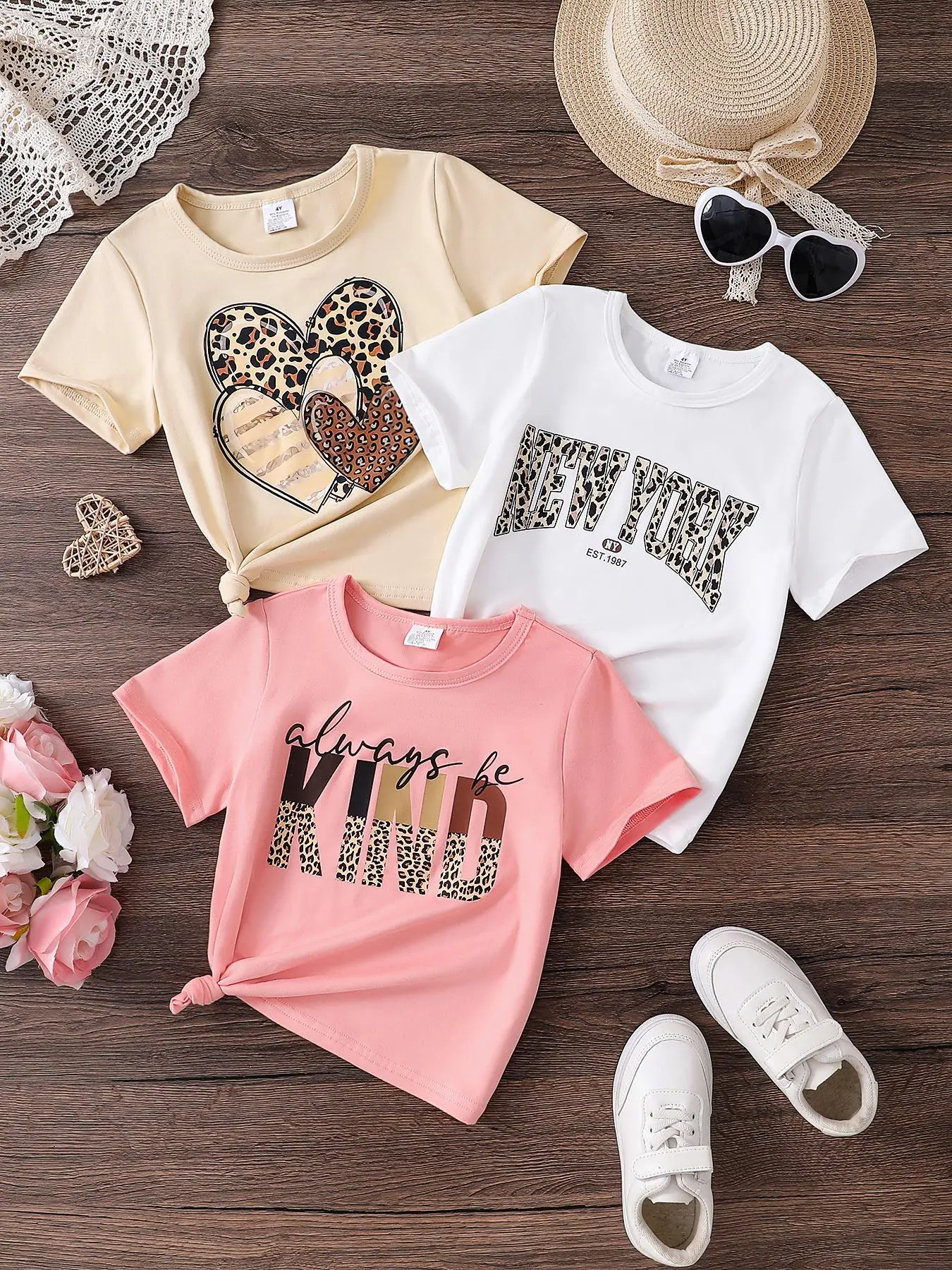 Toddler Girl's Heart & Letter Print Tee, Casual Short Sleeve Round Neck T-shirt for Summer, Kids Clothes for Daily Wear, Cute Tops, Girly Tops, Graphic Print Top