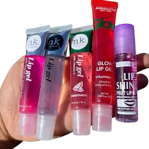 Lipgloss 5pc bundle set Glossy- Long lasting Lightweight With Vitamin E
