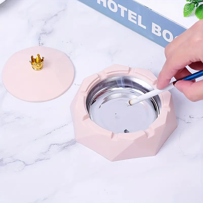 2PCS Crown-Lid Ashtray Plastic Smokeless Design Home and Office Use Mother's Day Spring Season Classic Style Cute Desktop Decoration