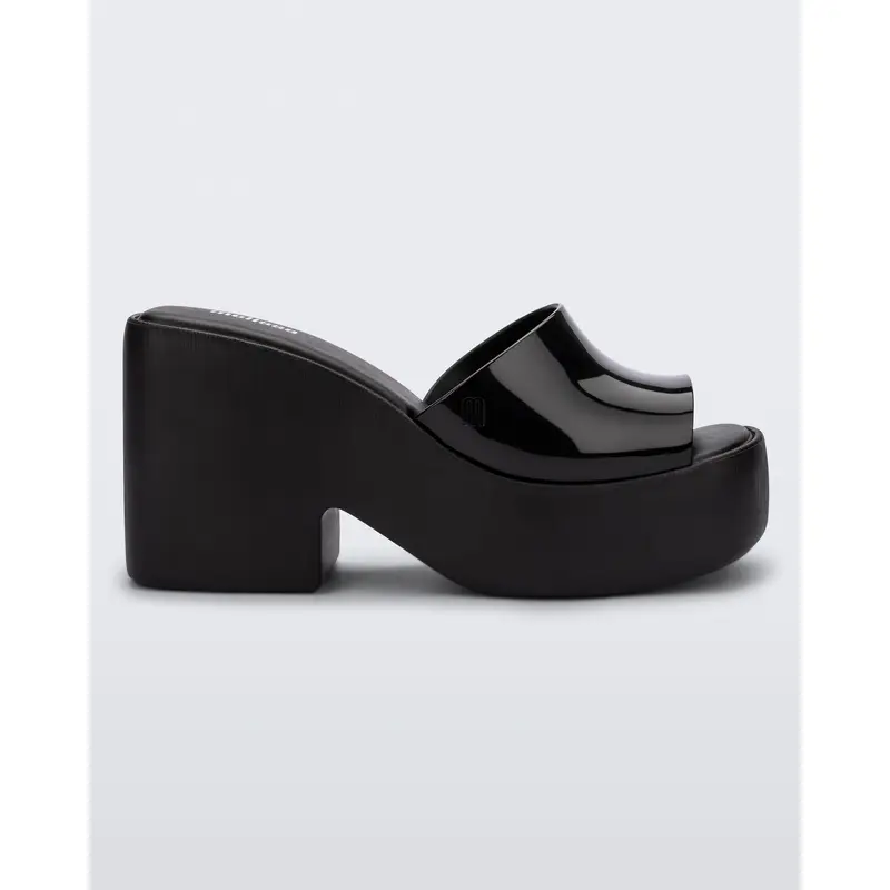 Melissa Posh Women's Classic Black Clog-Style Sandals - Minimalist, Casual Elevated Footwear with Thick Sole for Daily Wear