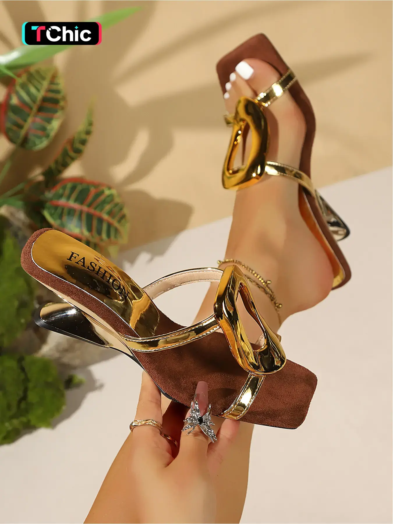 European and American style high-end metal buckle square-toed unique heel elegant sandals, Elegant party footwear, women's high-heeled mules for outdoor wear, versatile for weddings/holiday gatherings