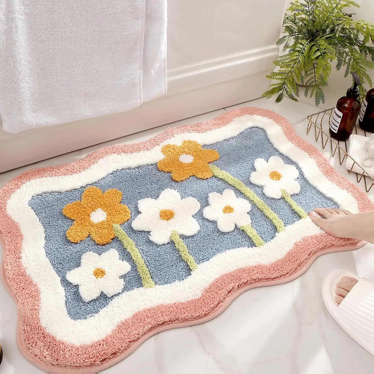 Cute Floral Bath Mat 32” x 20” – Extra Soft Pink Bathroom Rug, High Absorbent Microfiber Flower Decor Area Rug, Non-Slip Rubber Backing, Waterproof & Machine Washable, Indoor Mat for Bathroom, Laundry, Bathtub, Bedroom Floor