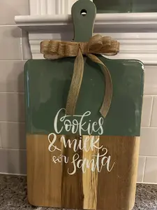 Hand-painted Acacia wood cutting board with smooth stylish handle
