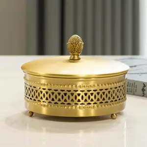 Round Jewelry Storage Box, 1 Count Gold Brass Jewelry Organizer with Strawberry Shaped Handle, Jewelry Storage Container for Earring Necklace Ring, Dustproof Organizer Boxes, Home Decor, Gift, Brass Finish Accessories Box