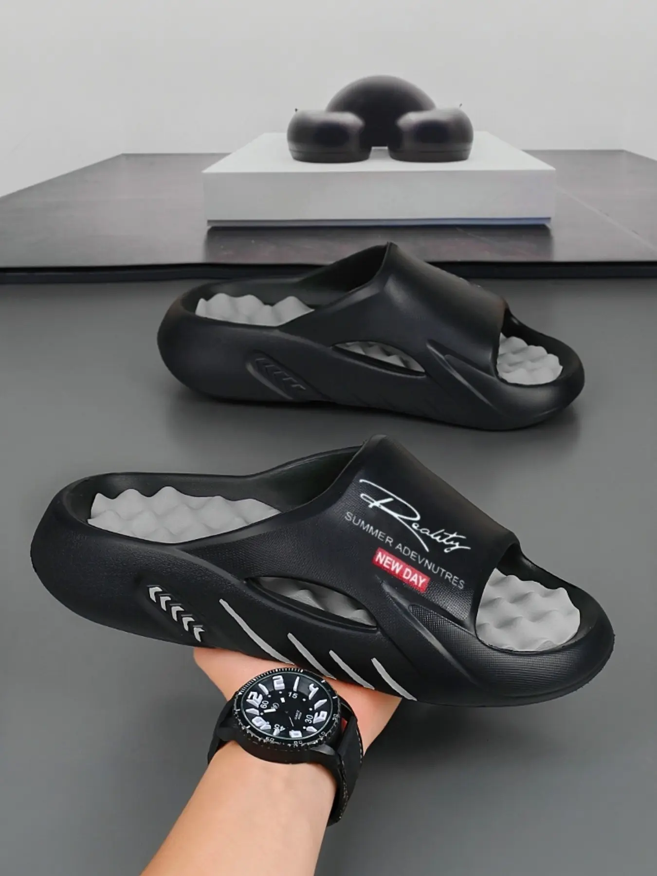 Men's Summer Outdoor Fashion Slide Sandals, Anti-Slip Thick Sole Height-Boosting Beach Slippers, Versatile Slippers, Footwear