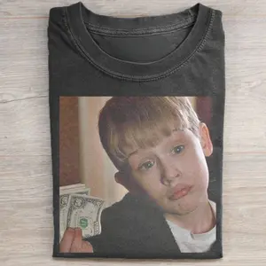 Vintage Funny Kevin Mccallister Flexin Money Graphic Tee - Home Alone Movie Shirt - Cute Christmas Movie Characters Shirt - Comedy Movie Shirt - Santa Claus - Iconic Movies Scene - Cute Xmas Shirt - Christmas Gifts