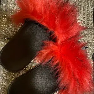Fur Slide Redish Pink - Black with Red Fur Accents for Women - Girl Footwear Slipper Comfort