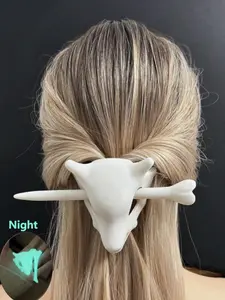 1-Piece Anime Skull Hair Pin Set | 3D Gothic Bone Hair Sticks for Women, Alternative & Retro Style | Unique Dark Academia Gift for Alt Girls, Girlfriend, Wife16.000000 Hairpin