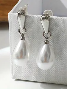 1PC Stylish Teardrop Pearl Design Earrings - Perfect for Everyday Wear | Party & Holiday Accessories - A Delicate Gift for Mom | Wife | Girlfriend