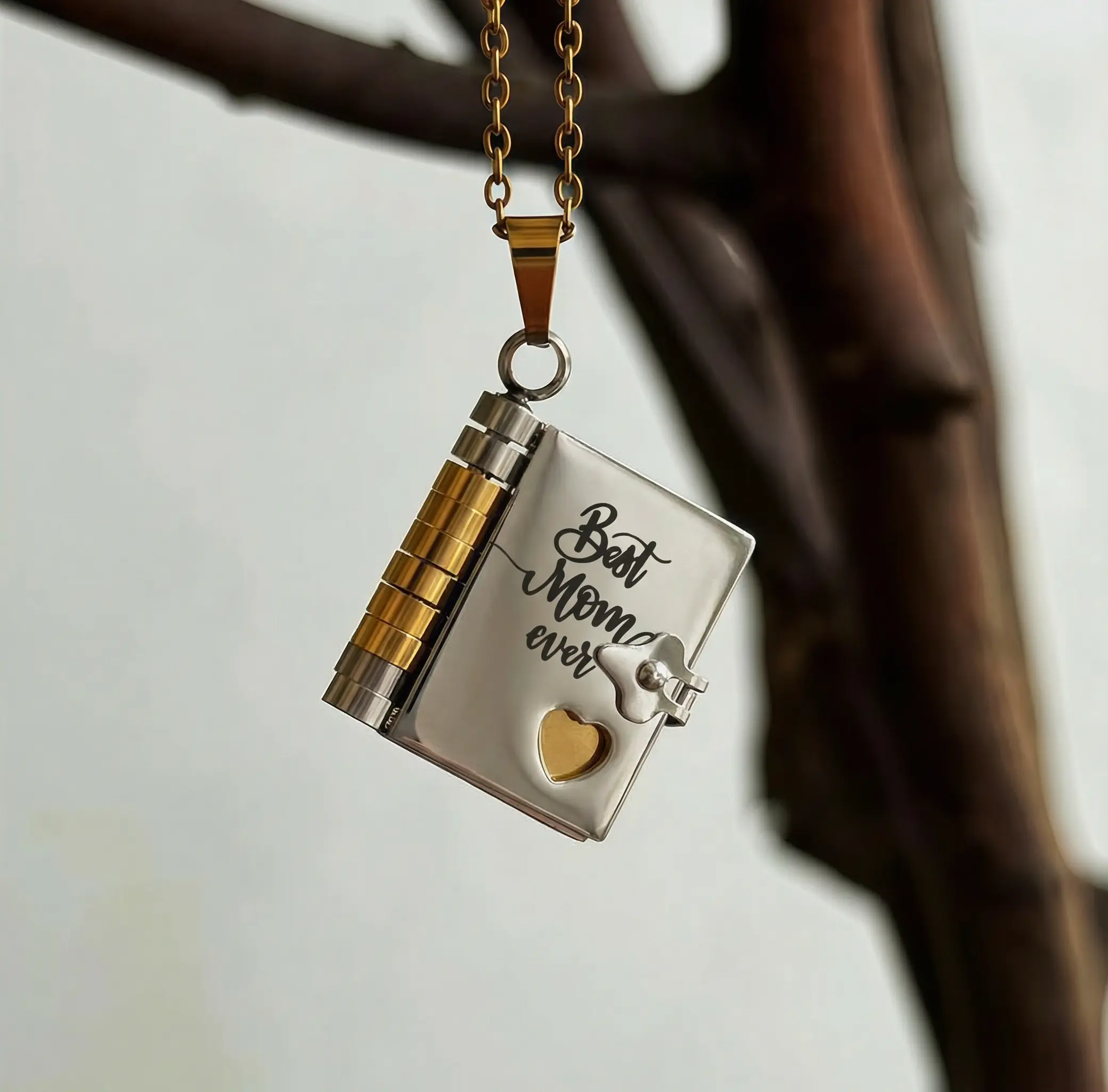Gold Plated Mini Book Locket Necklace - Unisex Casual Metal Coating Jewelry, Classic Engraved Message Pendant, 50cm Inspirational Gift for Mom (Mother's Day), Inspirational Jewelry, Mini Book Design, Birthday Gift Ideas, For Mom - Best Mom Ever