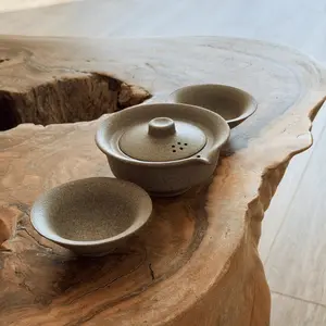 Ceramic Gongfu Gaiwan Tea Set with 2 Cups – Beige