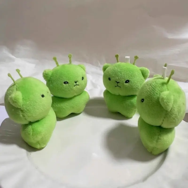 Alien Cat Plush Pendant Keychain - Soft Stuffed Figure, Skin-Friendly Plush, Durable Fashion Accessory for Backpacks, Playful Alien Look, Gift-Ready Cute Holiday Gift Pick