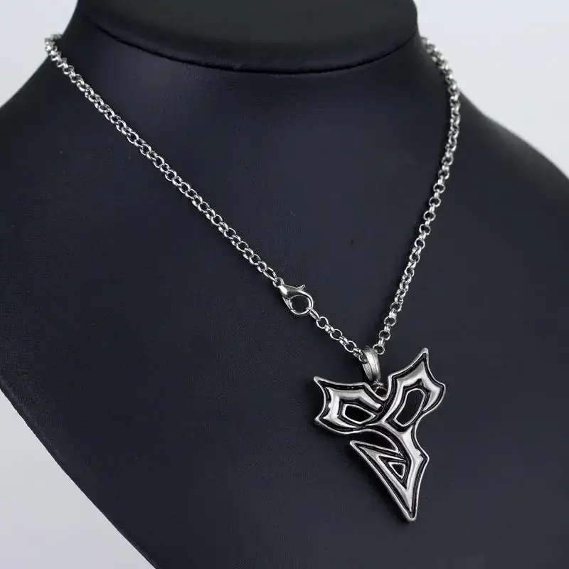 Final Fantasy VIII Necklace Sleeping Lion Heart Griever Squall Leonhart Lion Head Necklaces Pendants Fashion Game Gifts