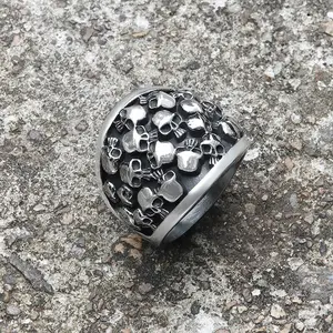 GTHIC Punk Skull Gathering Stainless Steel Ring for Men Statement Jewelry Daily Wear Personalized Birthday Gifts