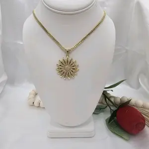 valdiviajewery #2201 14k Gold Plated Flower Necklace and Pendant High Quality