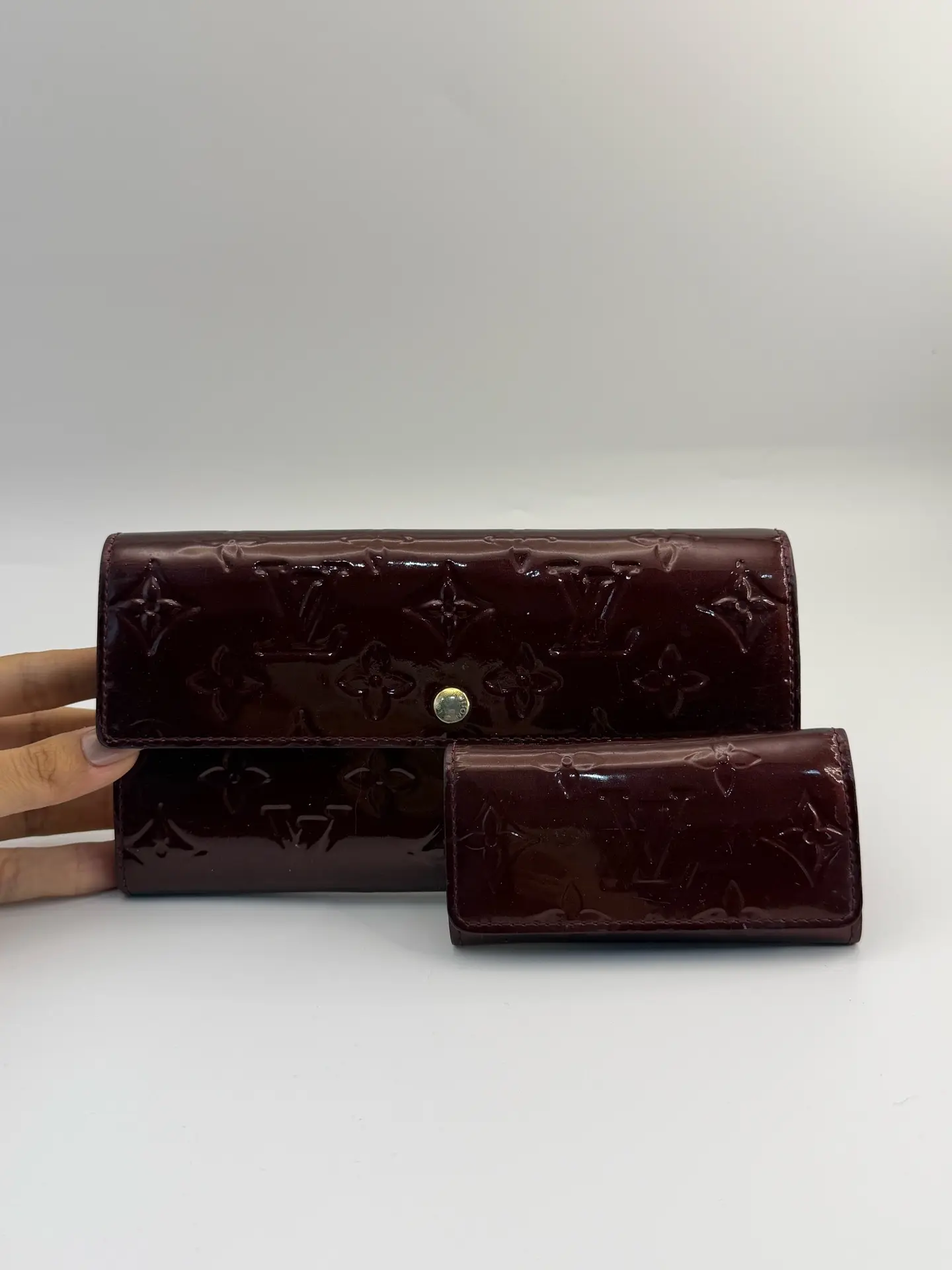 Pre-owned Louis Vuitton Sarah Patent Leather Burgundy Long Luxury Wallet, Pre Loved Clutch Accessory, Luxury Bag