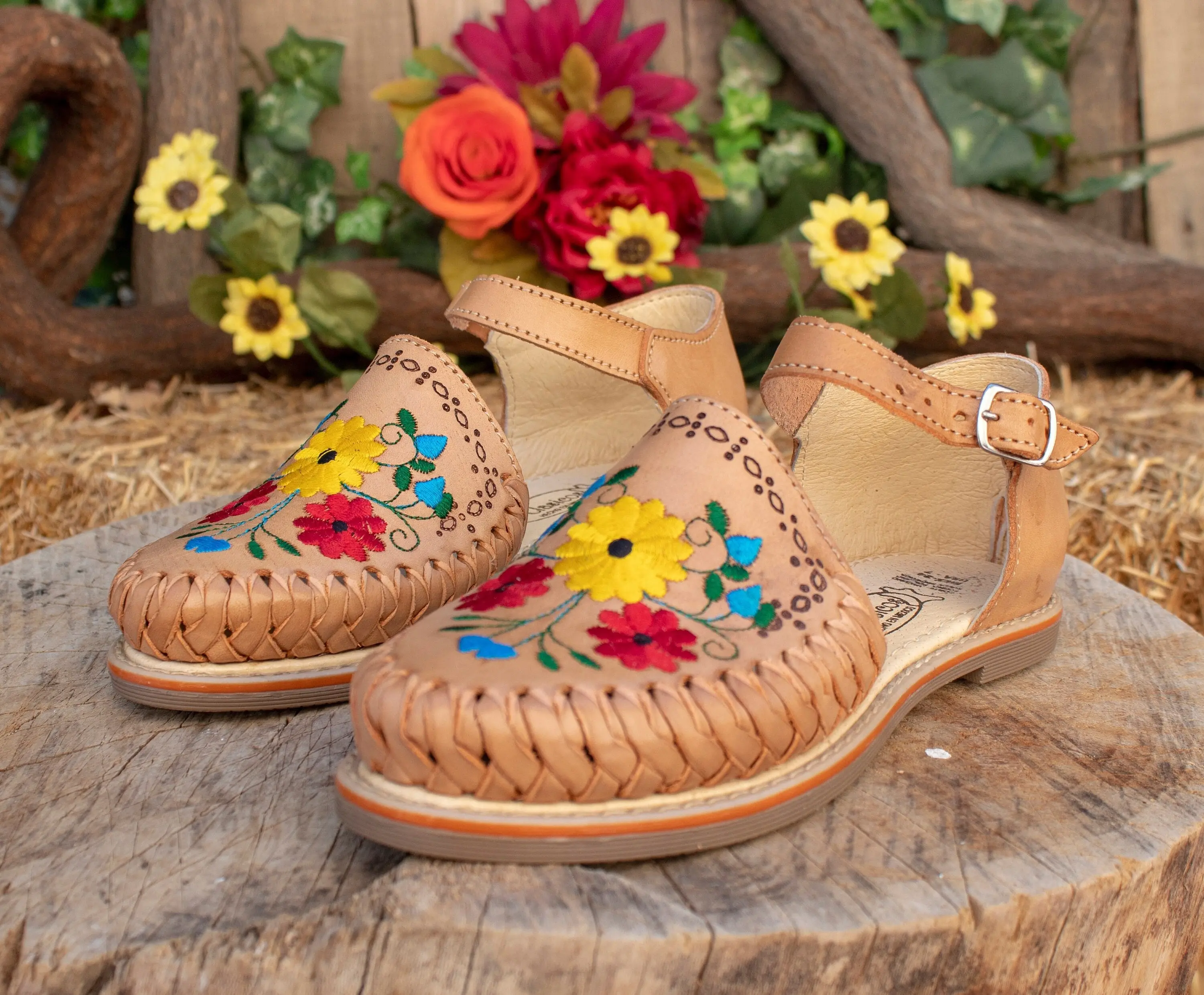 WOMENS MEXICAN SANDALS leather flower embroidered shoe huarache