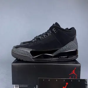 Black Cat (2025) Black Cat Fashion Classic Sports Shoes Outdoor Running Shoes Comfortable Basketball Shoes