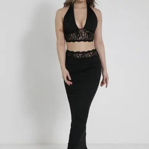 Women's 2-Piece Slim Skinny Halter Neck Clothes Set - Sleeveless Cropped Top & Fitted Maxi Skirt, Spandex-Polyester Fabric, Lace Accents, Stretch for Easy Movement, Streamlined Styling, Dresses for Women