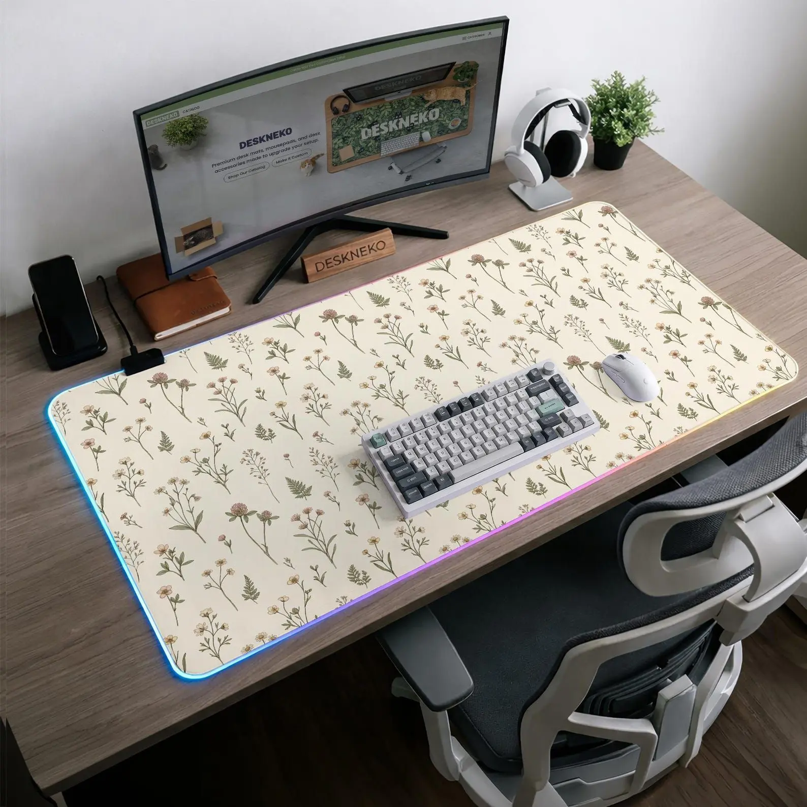 Beige Wildflower Desk Mat, Botanical Deskmat Mousepad, Sage Extra Large Extended Mouse Pad, Cottagecore Office Keyboard and Mouse Setup Mat