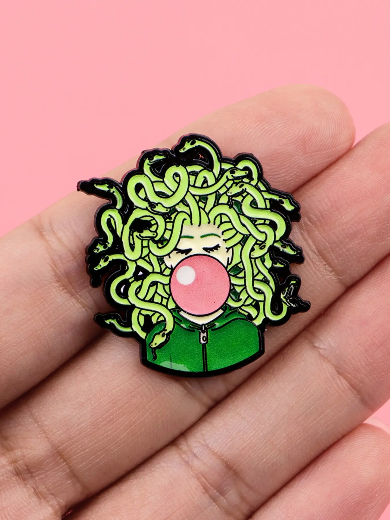 Unique Zinc Alloy Cartoon Character Enamel Pin Badge, Backpack Hat Clothing Accessory, Daily Gift for Colleagues Friends