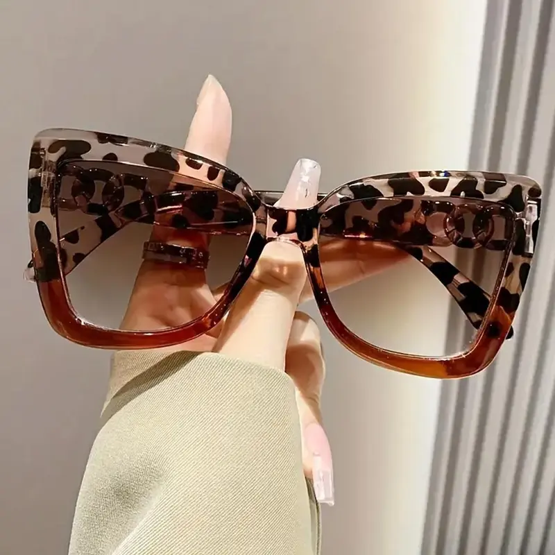 Women's Fashionable Cat Eye Frame Sunglasses, Trendy Casual for Everyday Use, Fashion Accessories for Outdoor Activities, Trendy Styling Sunglasses, Stylish Shades