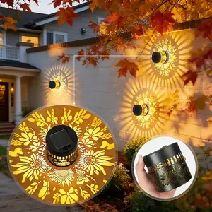 1/2 Pcs Solar-Powered Sunflower Projection Light, Outdoor Decorative Lights, Outdoor Wall Light with 6-8 Hours Battery Life from Dusk to Dawn, Mandala/Sunflower Patterns, Farmhouse Exterior Step Lighting, Retro Courtyard Path Step Corridor Decoration