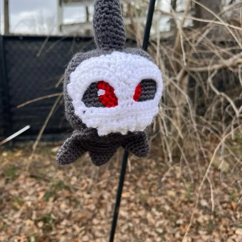 Ghost Handmade Poke Crochet Keychain - Style 5, Crochet Yarn Craft, Decorative Collectible, Split Ring Attachment