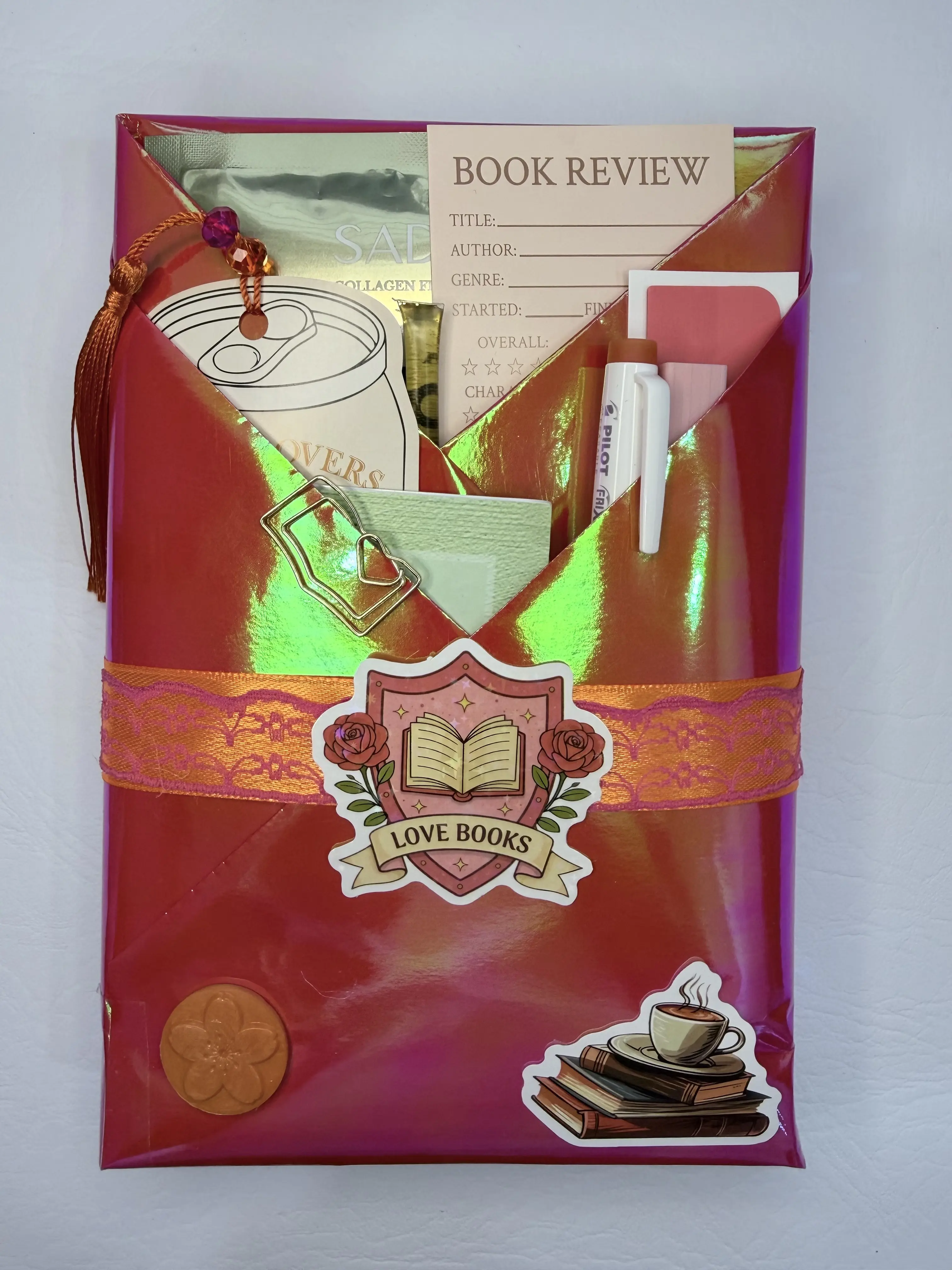The Librarian Package: Blind Date with a Book, Bookish Goodies, Cozy Extras (Paperback)