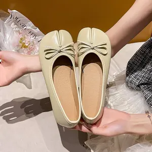2026 Spring Polka Dot Toe-Split Mary Jane Flat Shoes, Sweet Girl's Front Butterfly Knot Slip-On Single Shoes, Ultra-Soft Breathable Upper Four-Season Ballet Shoes, Lightweight and Portable for Casual Wear, Suitable for Short Shopping Trips and Travel