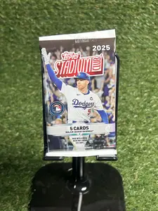 2025 Topps Stadium Club Baseball Cards 1 Pack | 5 Cards |