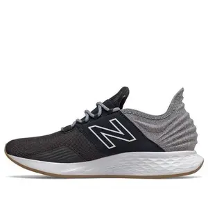 New Balance Fresh Foam Roav 'Tee Shirt - Black Light Aluminum' MROAVTK