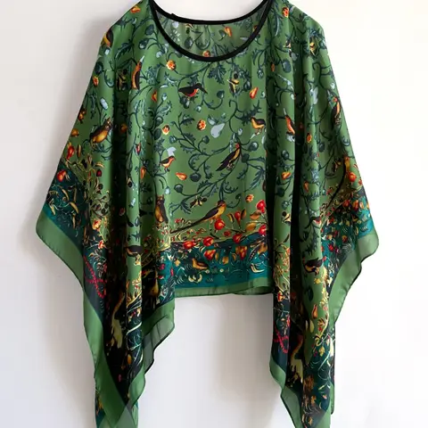 Women's Ditsy Floral Print Boho Style Casual Soft Scarf, Lightweight Smooth Feel for All Seasons, Fashion Accessories for Women & Girls, Boho Style Floral Pattern Shawl