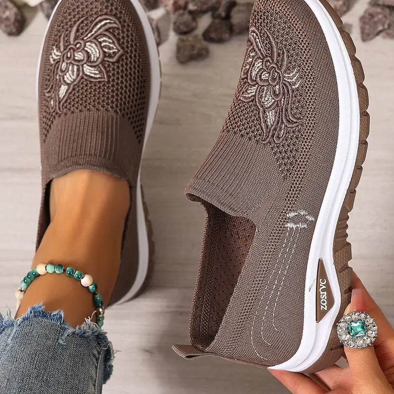Women's One-Click Slip-On Casual Sports Shoes, Embroidered Peony Design, Lightweight Comfortable Running Shoes, All Season Wear Walking Shoes, Mesh Breathable Slip On, Lightweight Slip Ons, Slip On Trainers