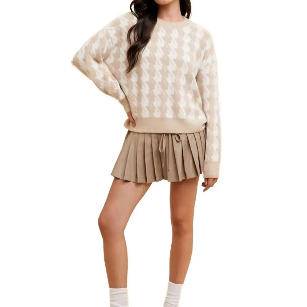 Women's Houndstooth Round Neck Sweater - AnnieWear M