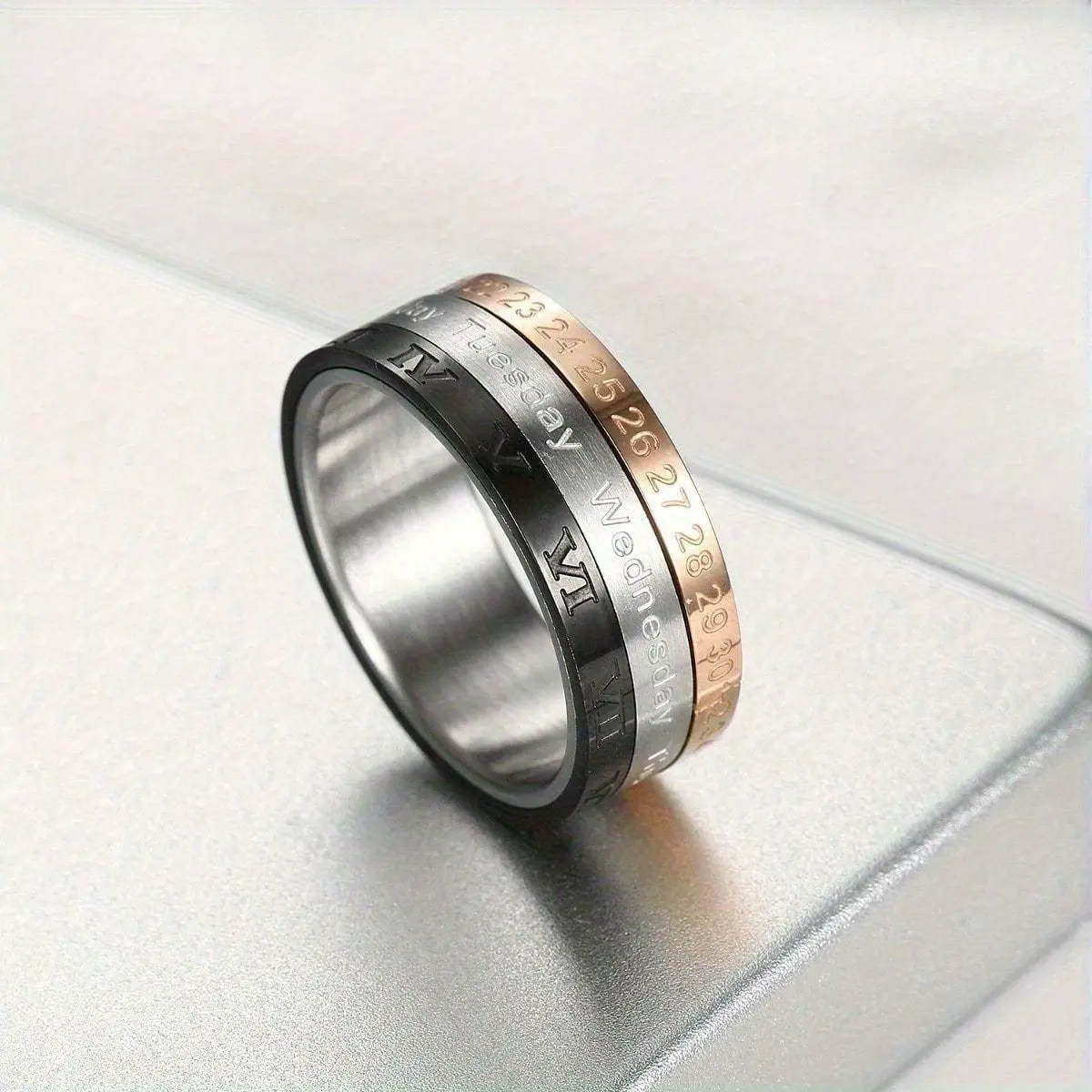Stainless Steel Spinner Ring with 3-Color Roman Numeral Cutout, Wear-Resistant Unisex Band for Casual Everyday Wear
