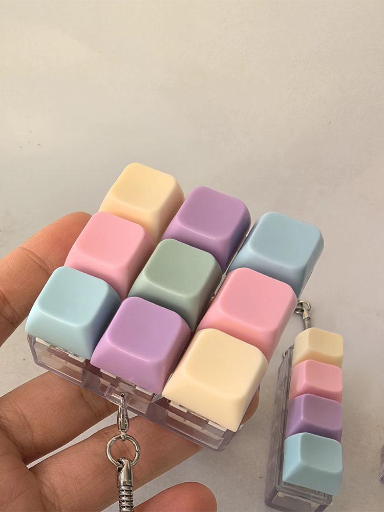 Fidget Decompression 1/4/5/9 Keyboard Key Toy Anti Stress Finger Keyboard Games For Adults Antistress Toys Boys Girls Keychain