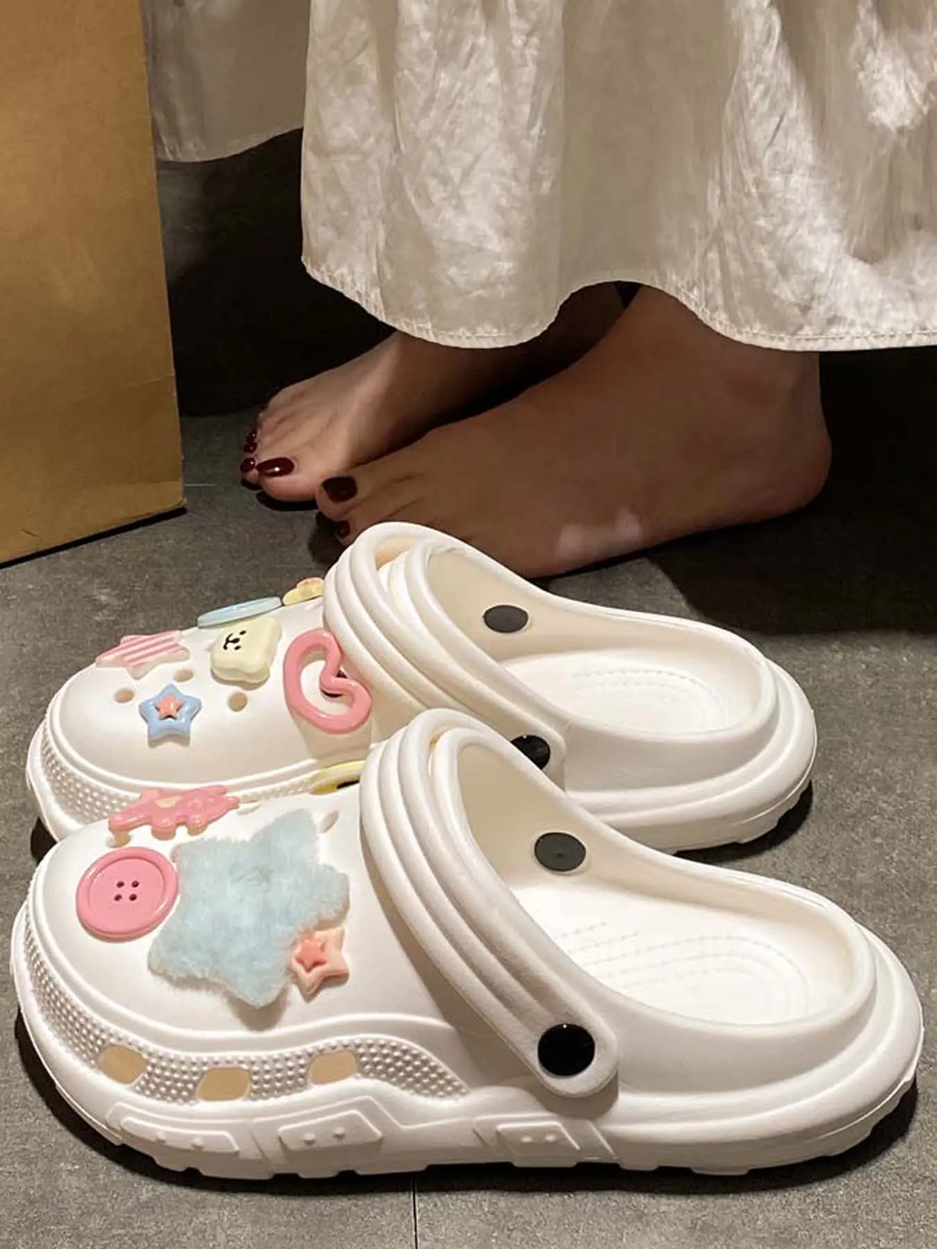 Women's Eva Thick Sole Hollow Out Sandals, Sweet Style Star Button DIY Accessories, Comfortable Soft Bottom Outdoor Casual Shoes, Footwear, Fashion Slippers, Thick Sole Slippers