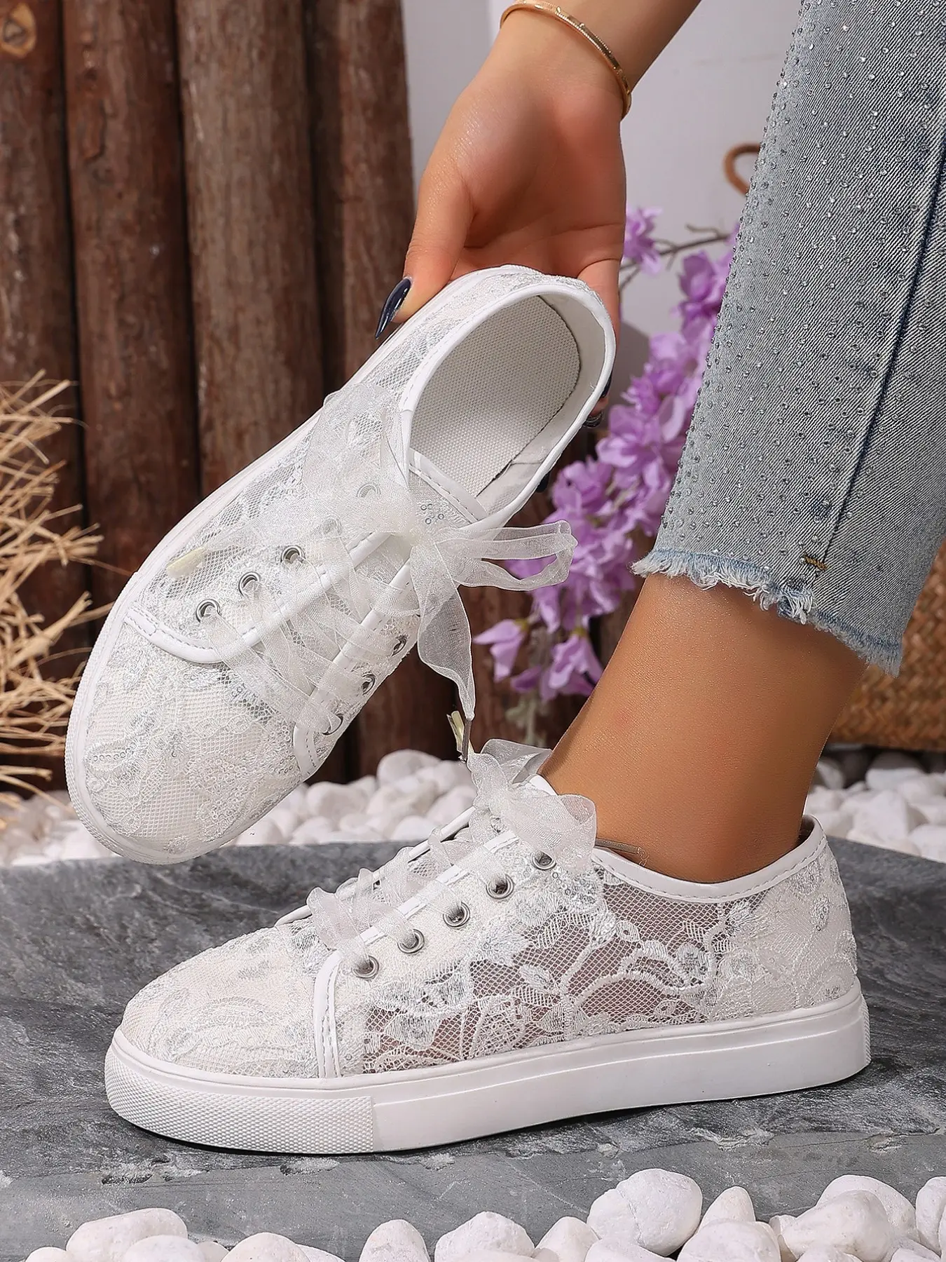 Women's Round Toe Flat Shoes, Low Top Mesh Sneakers, Fashion Lace-Up Breathable Hollow Out Canvas Shoes, Walking Shoes, Outdoor Casual Footwear, Casual Sneaker Trainer