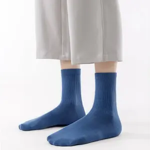 5 pairs Men's Solid Blue Crew Socks, Breathable Ribbed 5pMid Calf Socks for Daily Casual Wear, Comfy Soft Knit Socks for Men, All-Season Basic Socks for Work & Outdoors