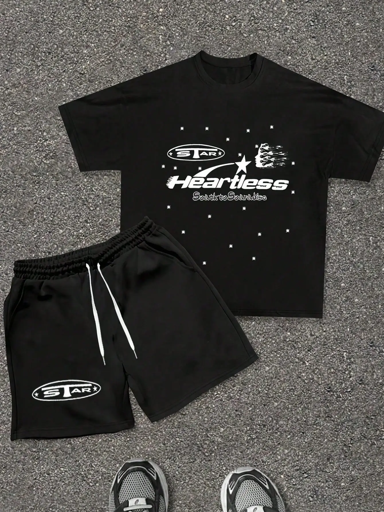 Men's 2PC "Star Heartless" Y2K Cyber Print T-Shirt & Shorts Set, Lightweight, Breathable, Soft Comfort, Streetwear, Casual Outfit For Summer, Vacation, Daily Wear & Outdoor Activities