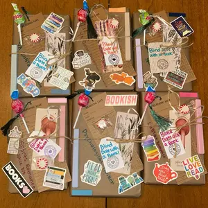 6 Day Bookish Advent Calendar: Blind Date with a Book Edition & One Bookish Surprise