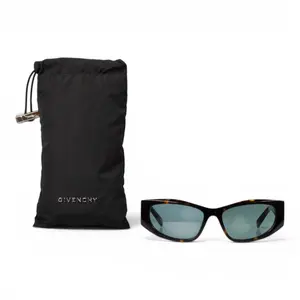 Pre-owned J26031815 Givenchy Sunglasses Black