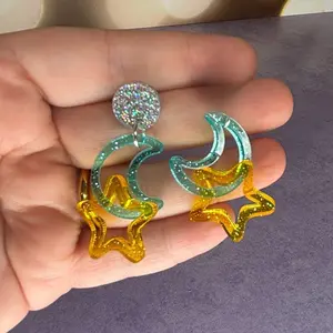 2 link earrings MOON AND STAR