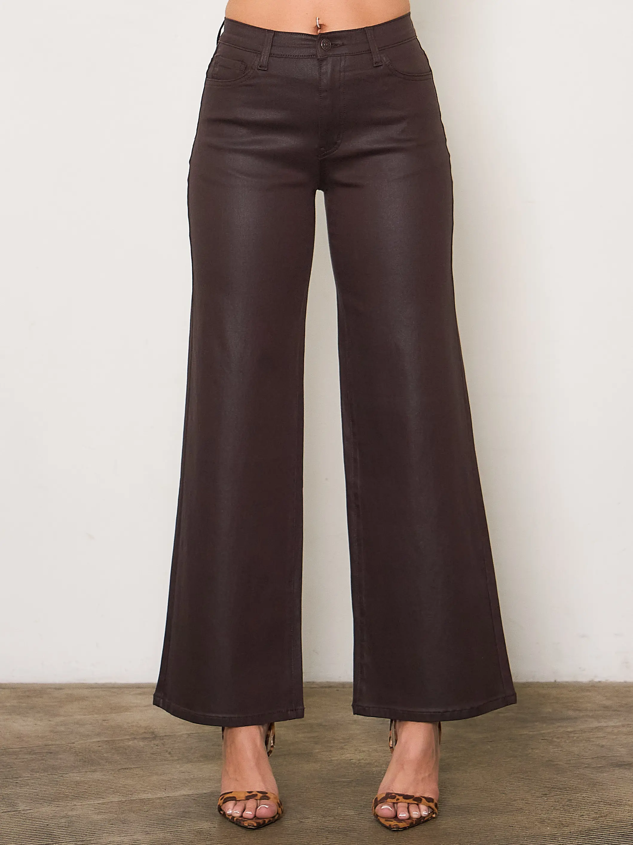[P7051] Shorter Inseam Coated Wide Leg Jeans