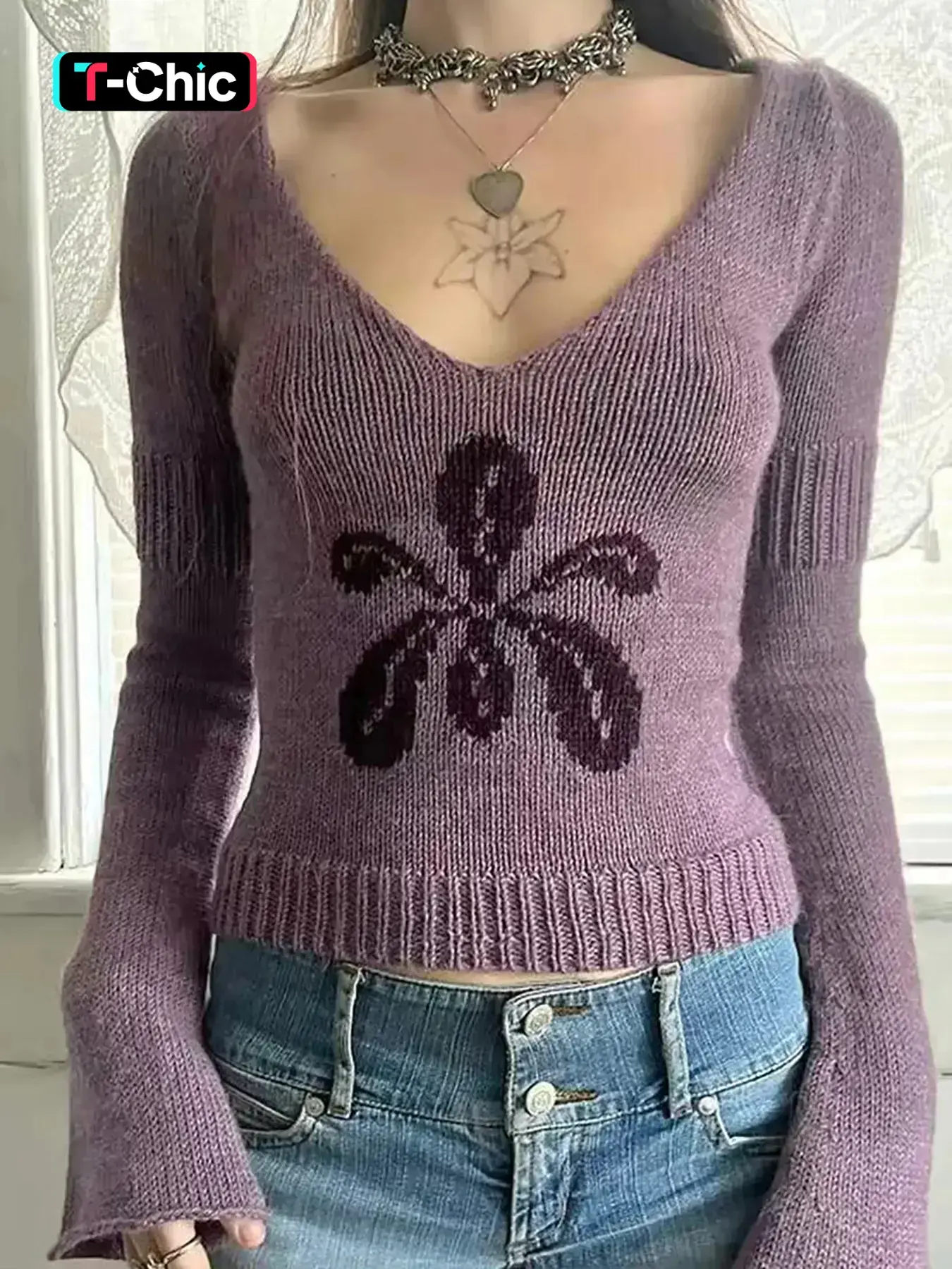 Elegant V Neck Floral Long Sleeve Cozy Knitwear Sweater for Women, Slim Fit Casual Top with Chic Unique Design, Perfect for Spring & Fall Fashion, Knitting, Womenswear, Piece