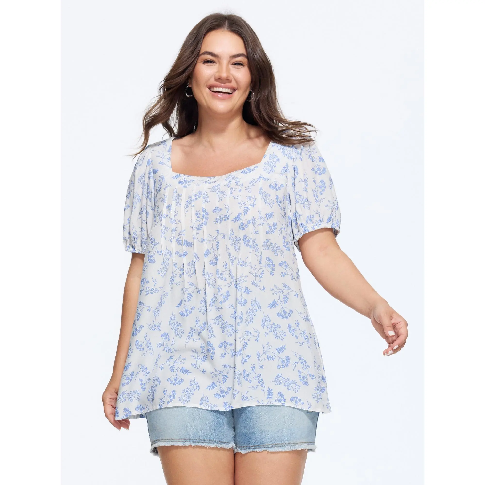 BloomChic Women's Plus Size Pleated Ditsy Floral Tunic Blouse, Leisure Square Neck Shirts in Smooth Rayon Fabric with Lantern Sleeves, Garment